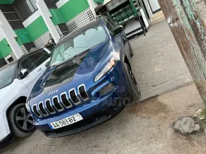 Photo - Jeep Cherokee 2016 Bleu