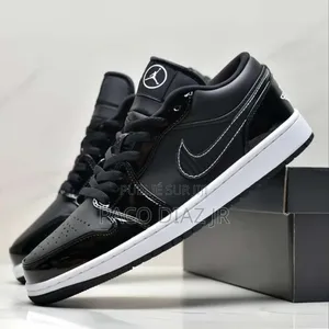 Photo - Air Jordan 1 Coupé