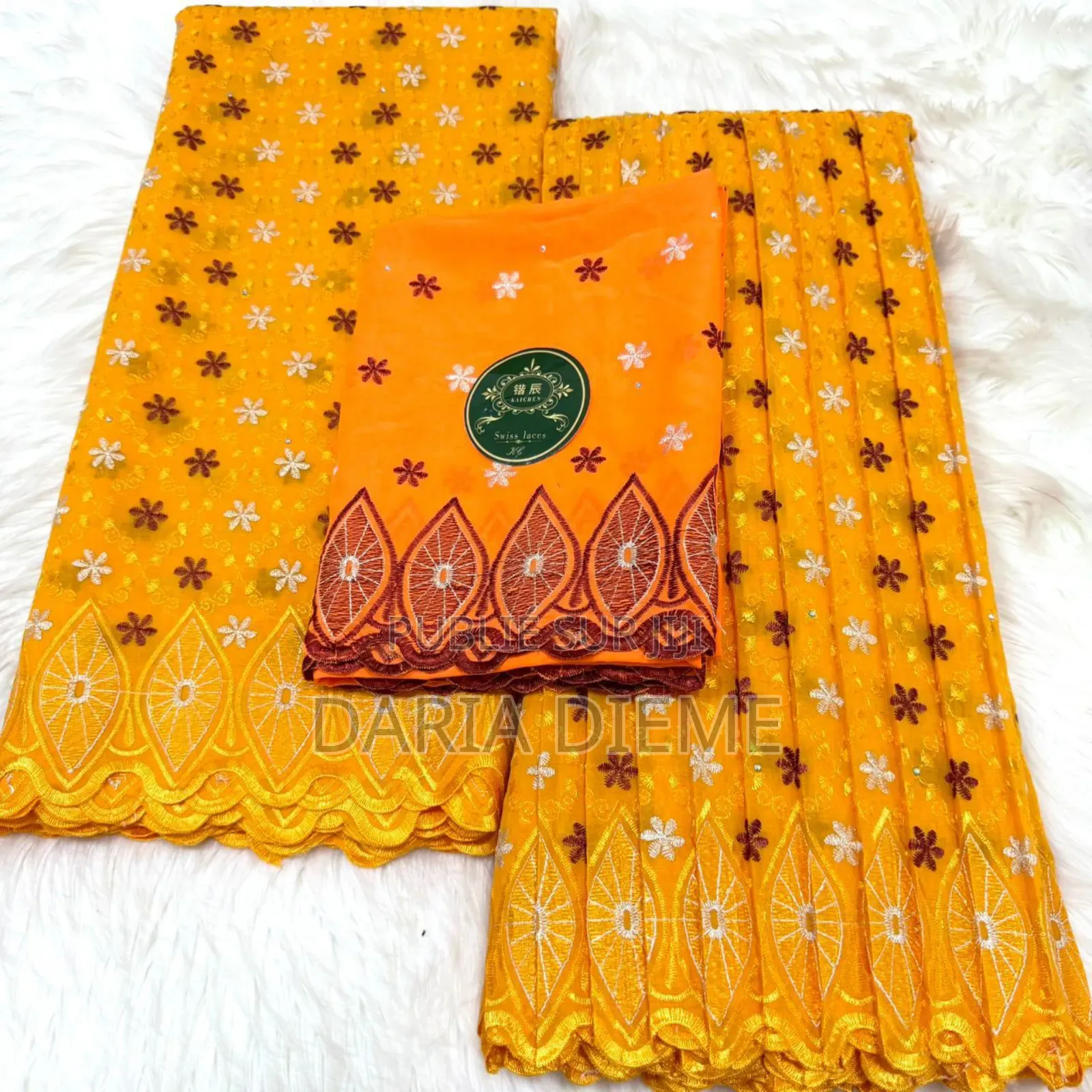 Brodé Lafaya Plissé