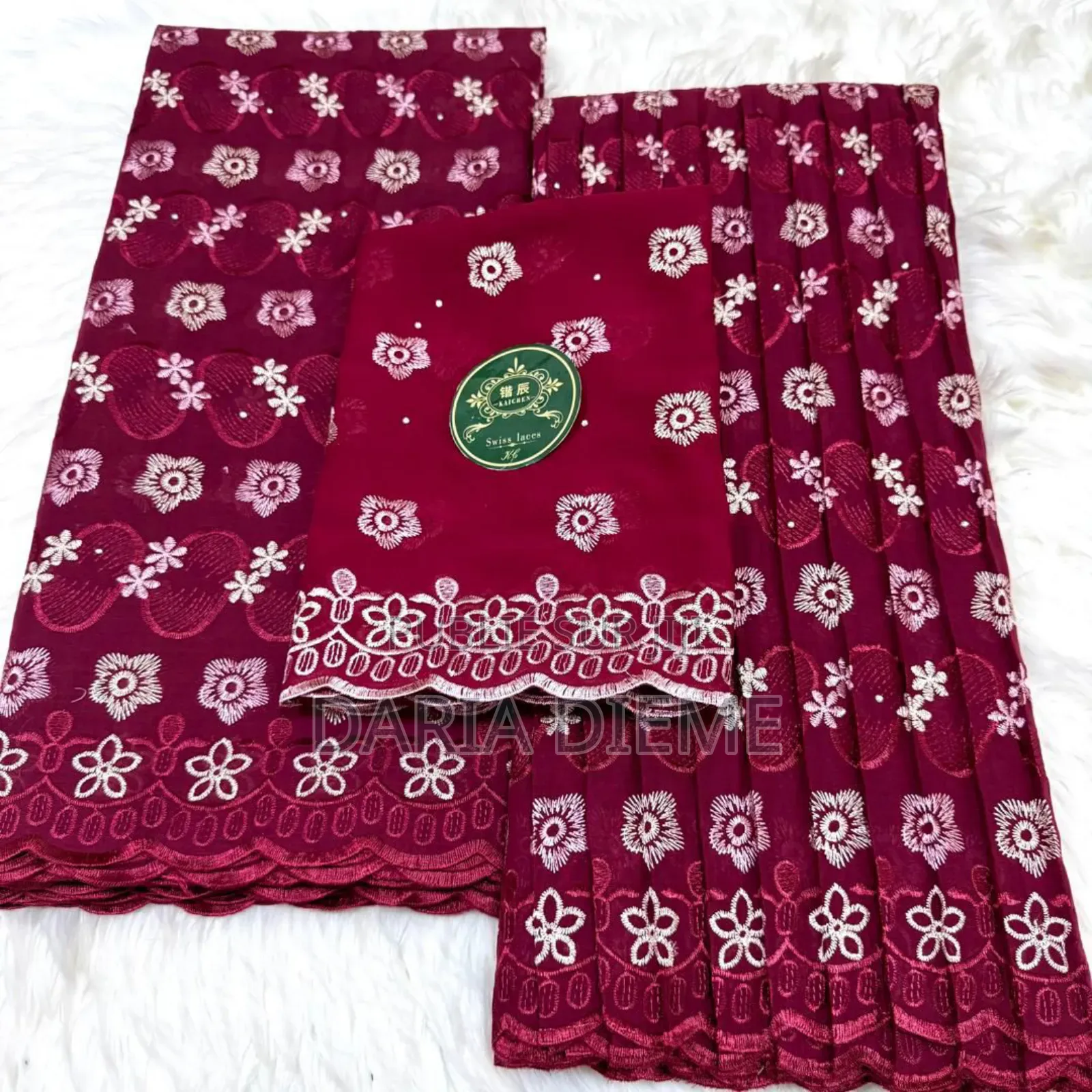 Brodé Lafaya Plissé