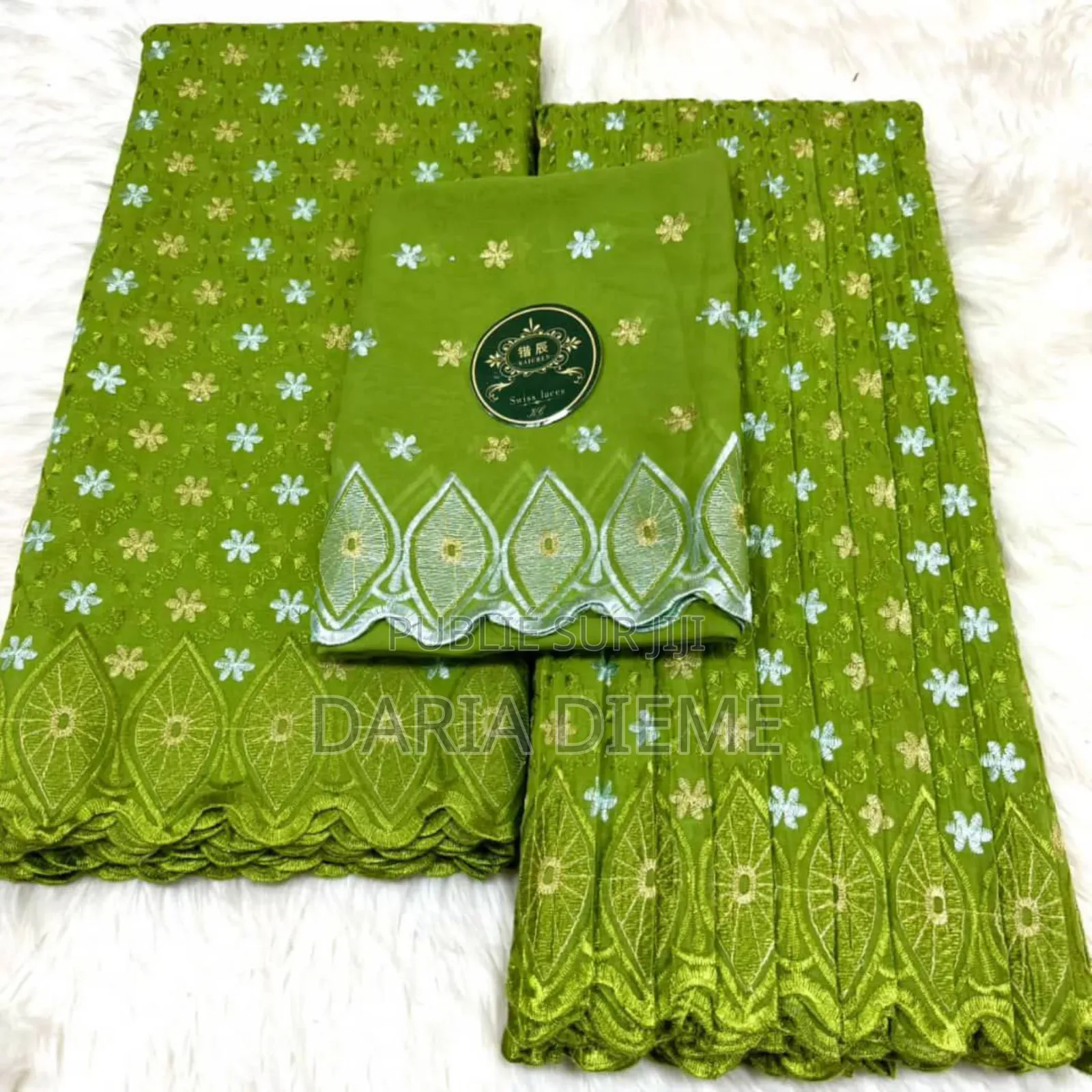 Brodé Lafaya Plissé