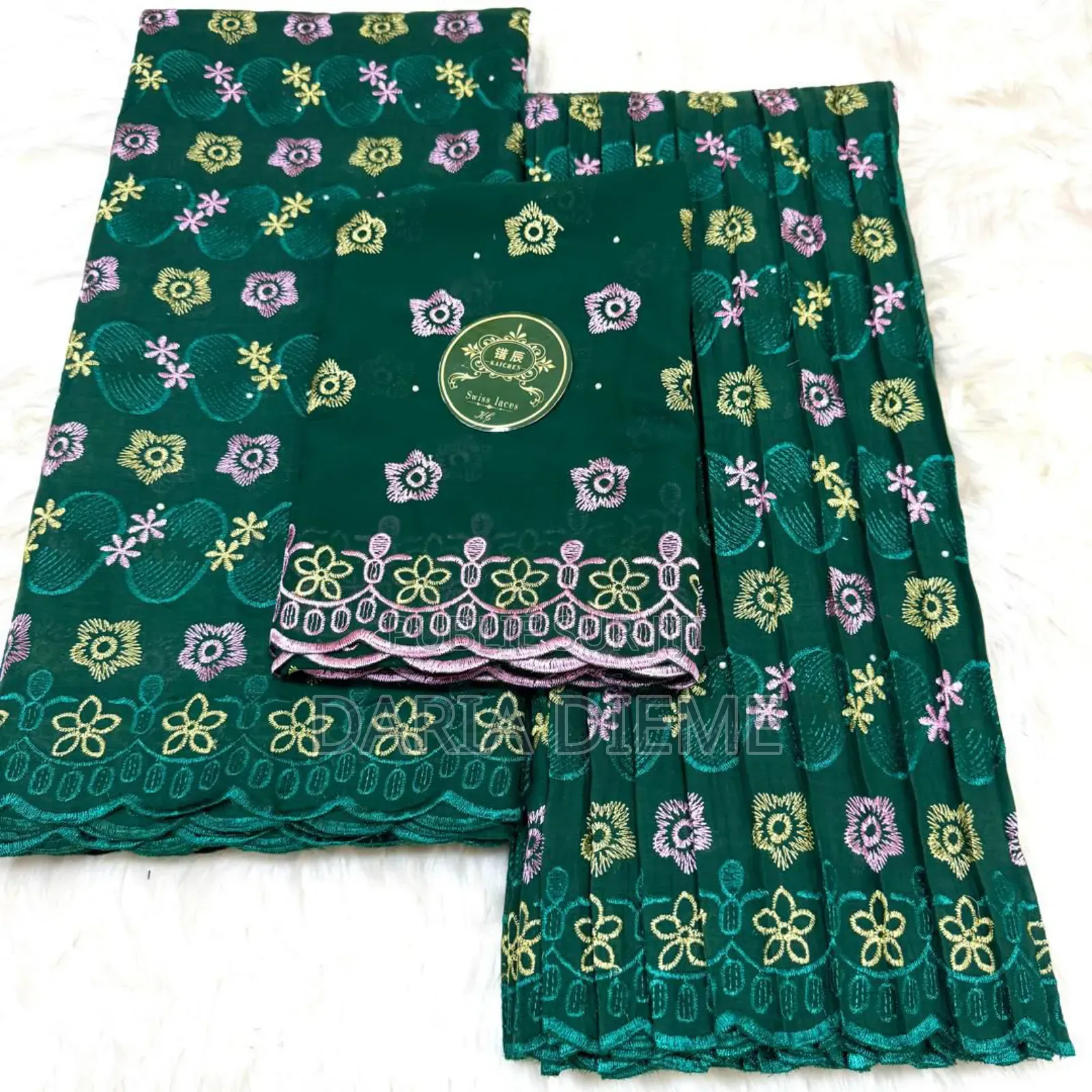 Brodé Lafaya Plissé