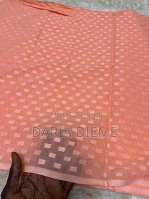 Swiss Carreau 5 Yards