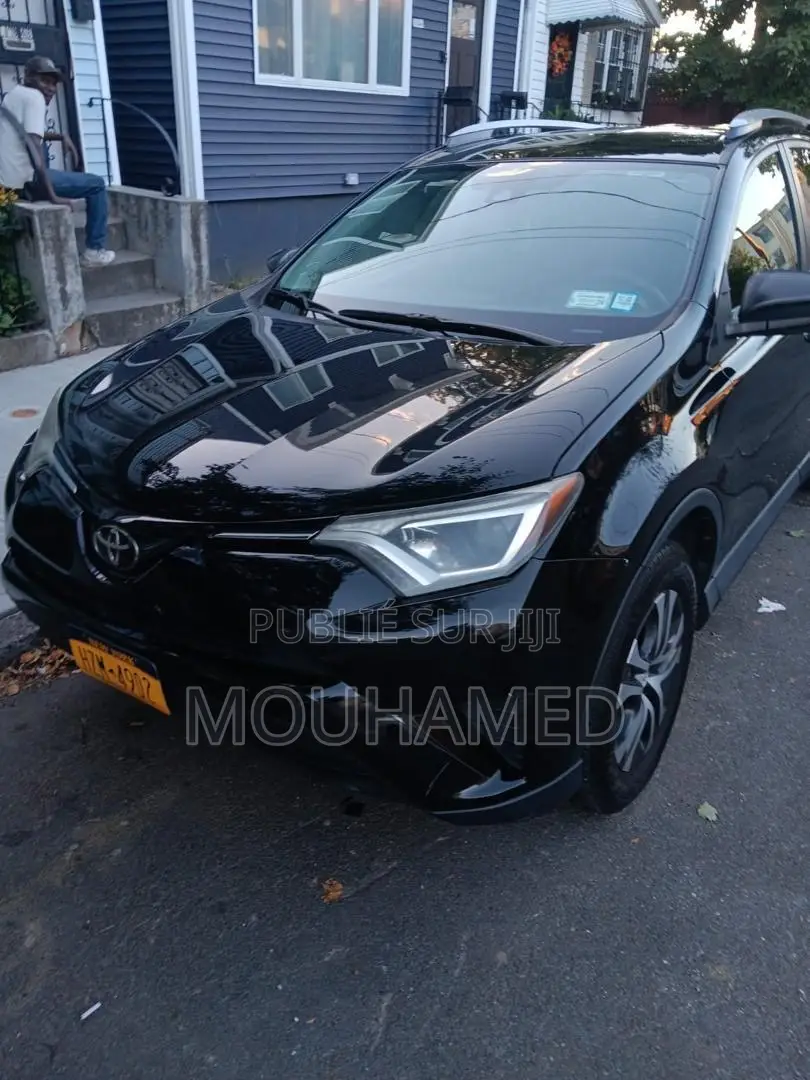 Toyota RAV4 XLE AWD (2.5L 4cyl 6A) 2017 Noir