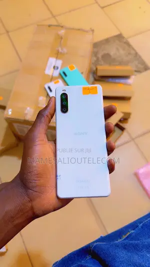 New Sony Xperia 10 II 128 GB Autre