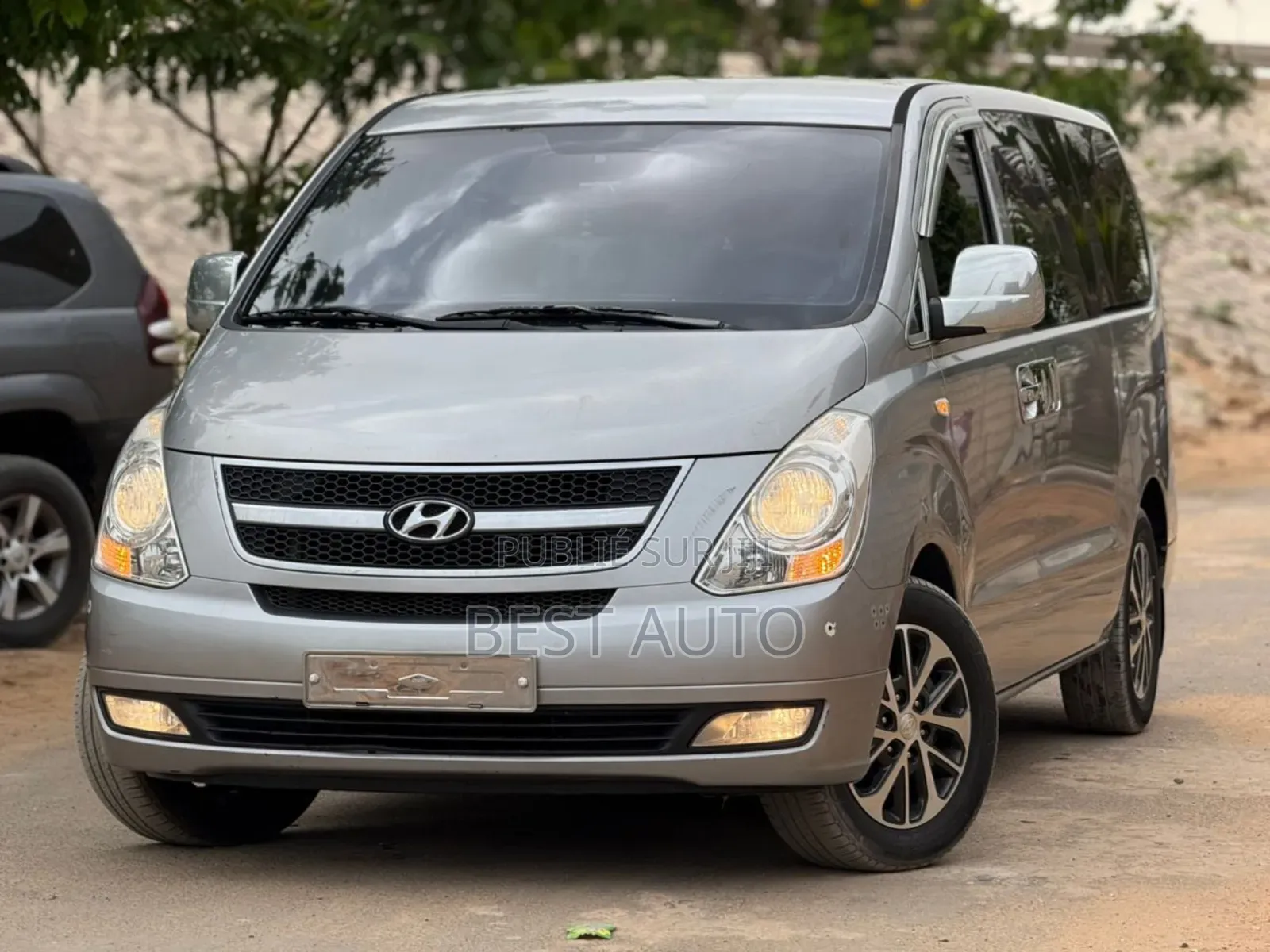 Hyundai Starex 2017 Gris