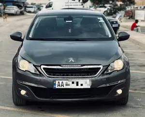 Photo - PEUGEOT 308 2017 Gris