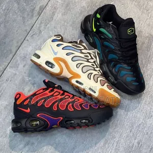 Photo - Nike Air Max Plus