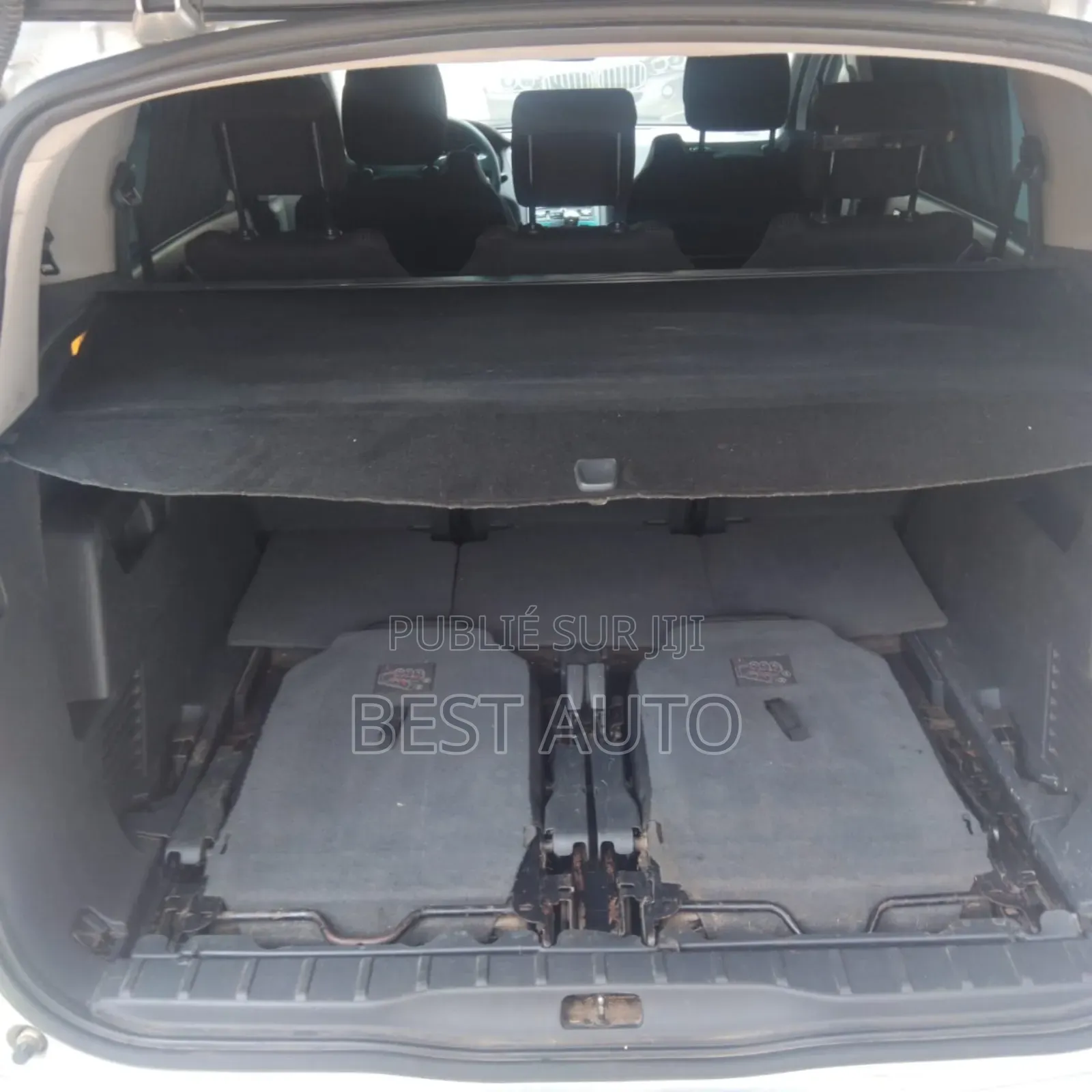 PEUGEOT 5008 2013 Gris