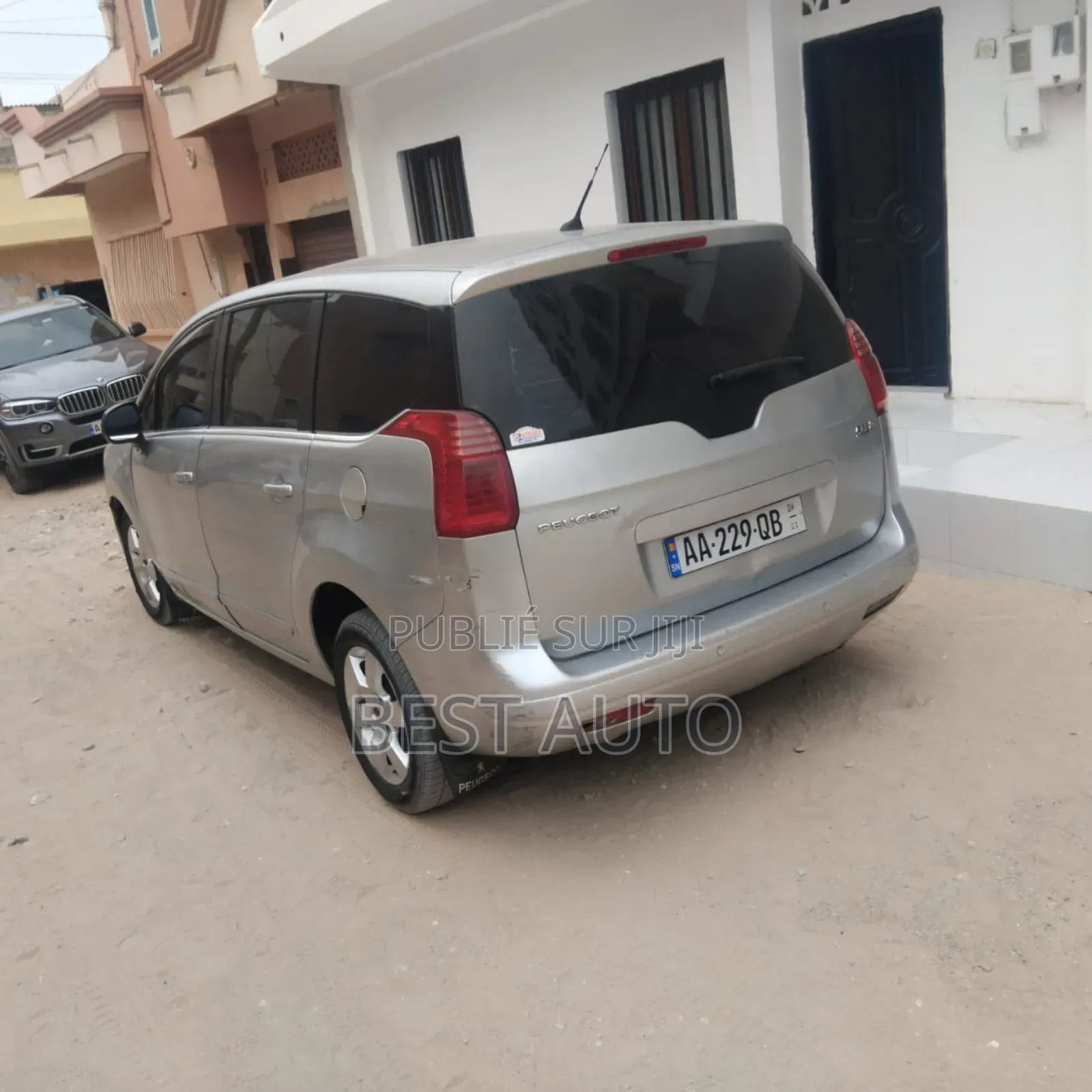 PEUGEOT 5008 2013 Gris