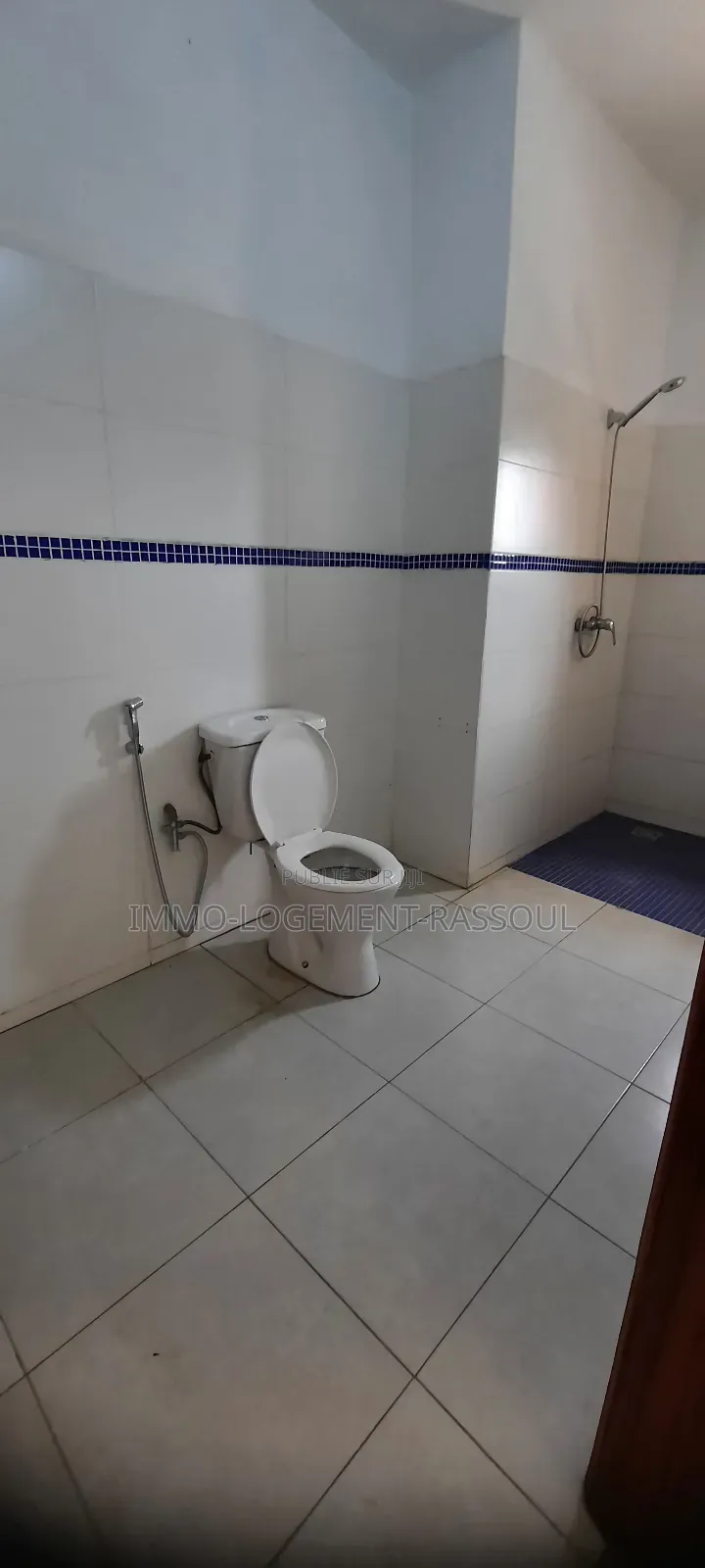 2chbre Appartement dans , Fann-Point E-Amitié à Louer