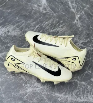 Chaussure De Jeu De Qualité À Un Prix d'Origine Avantageux