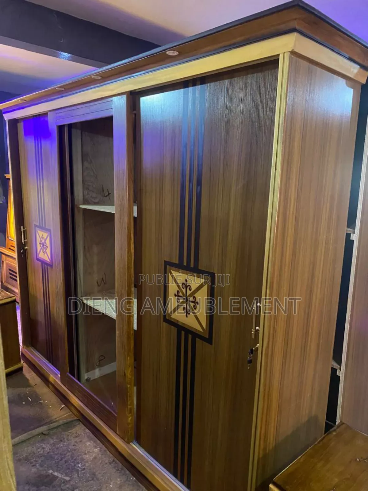 Armoire 6 Battant Glissant