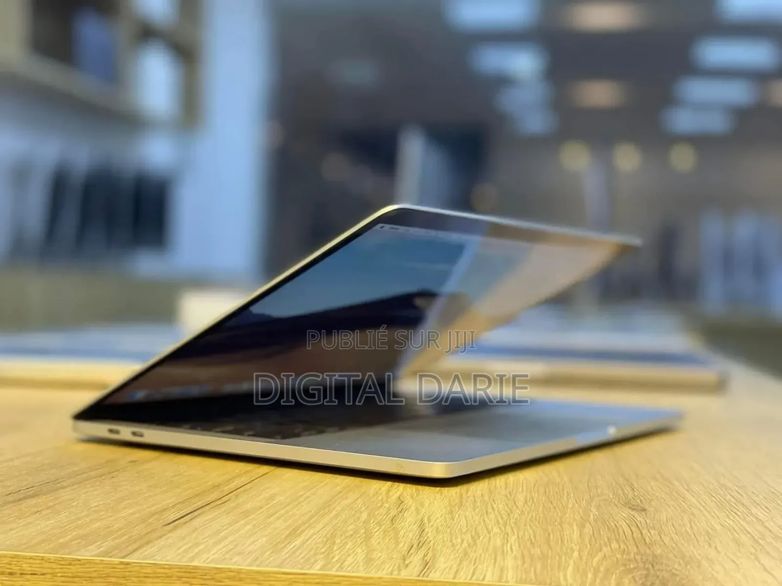 New Ordinateur Portable Pomme MacBook 2018 16GB Intel Core I7 SSD 512GB