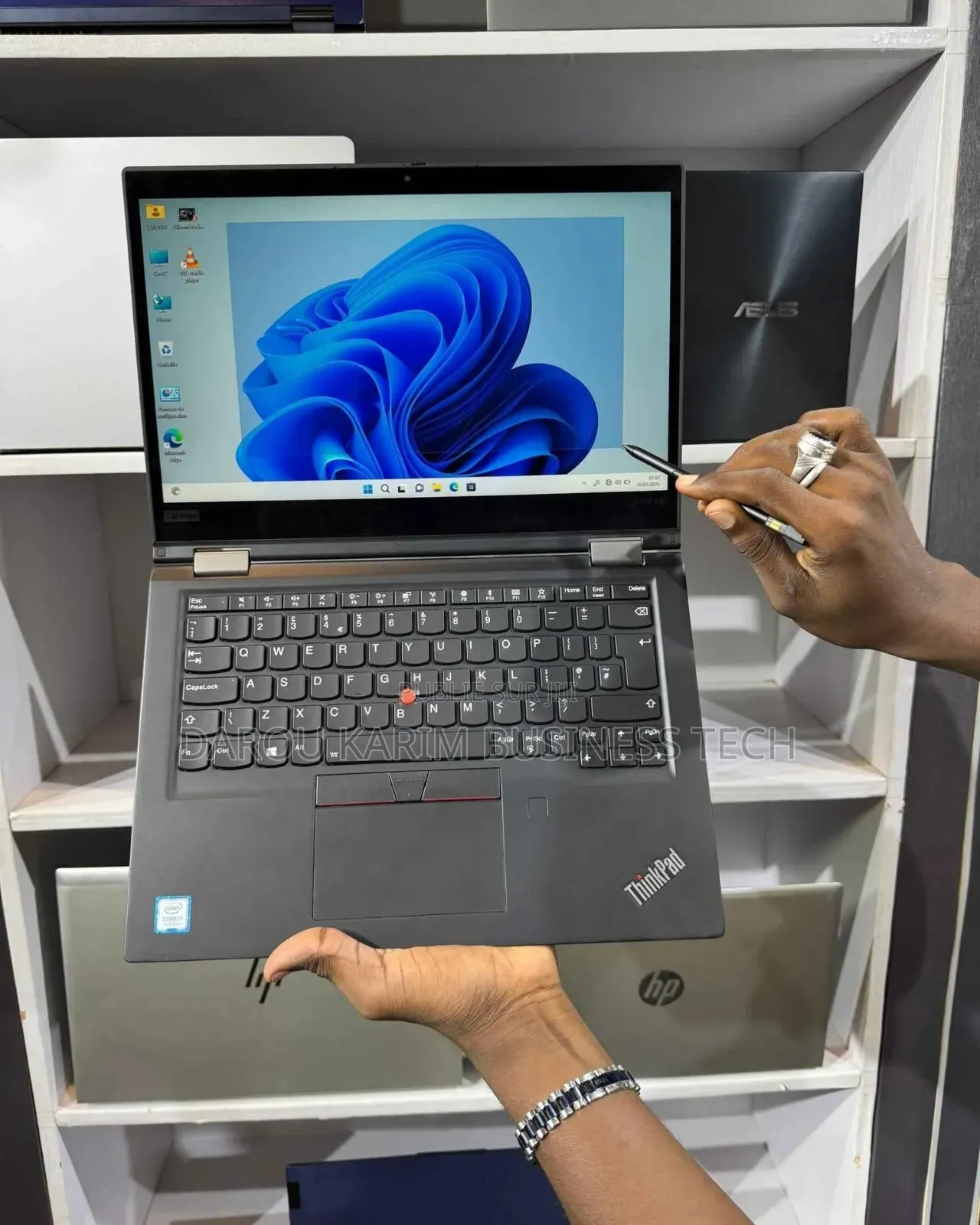 New Lenovo ThinkPad X390 Yoga 16GB Intel Core I7 SSD 256GB