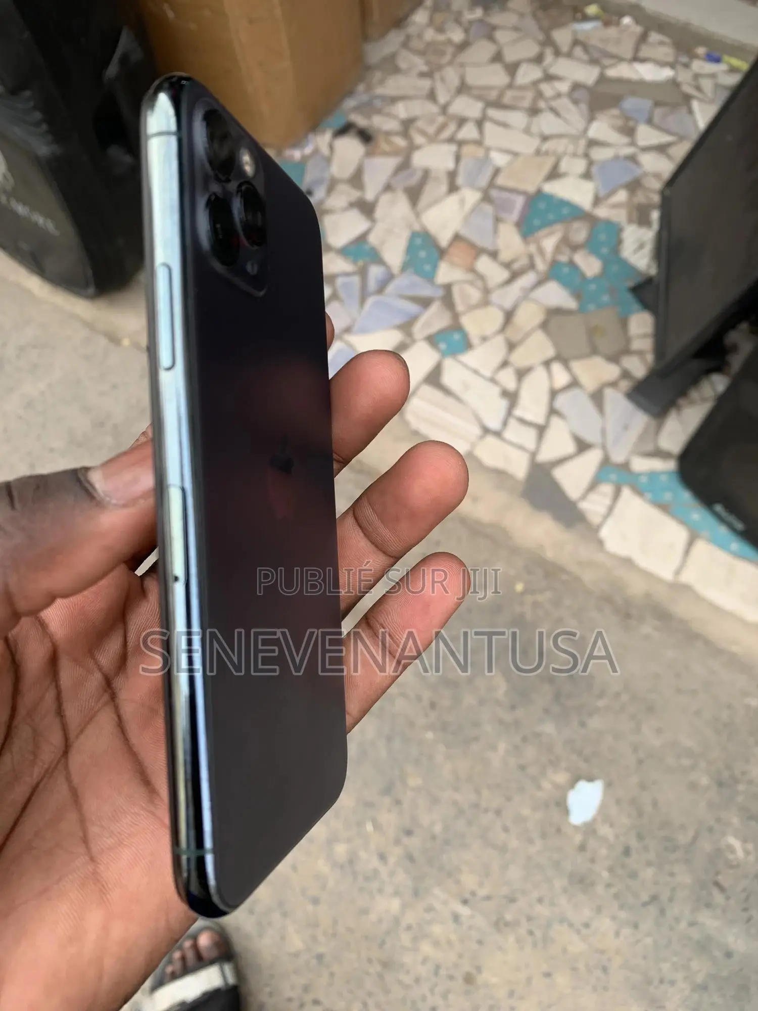 Pomme iPhone 11 Pro 256 GB Bleu