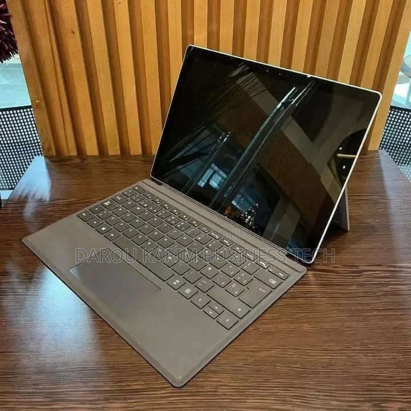 New Microsoft Surface Pro 7 16GB Intel Core I5 SSD 256GB