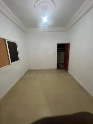 3chbre Appartement dans , Almadies à Louer