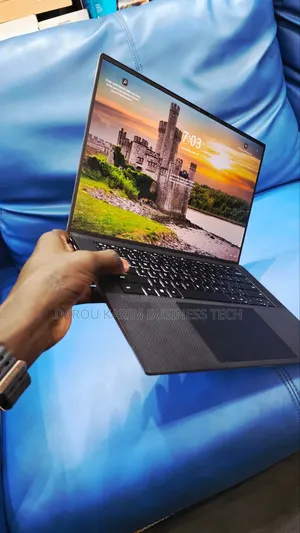 Photo - New Dell Precision 5550 32GB Intel Core I7 SSD 512GB