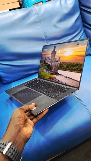 New Dell Precision 5550 32GB Intel Core I7 SSD 512GB