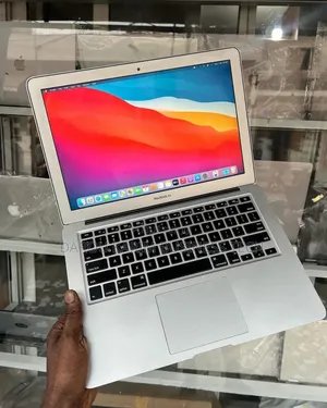 New Pomme MacBook Air 2017 8GB Intel Core I5 SSD 256GB