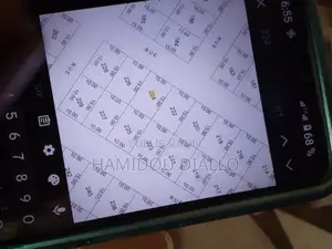 Terrain Tf Global De 15/10 Mètres