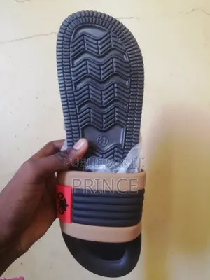 Vente Des Chaussures Pour l'Été Prix Abordable