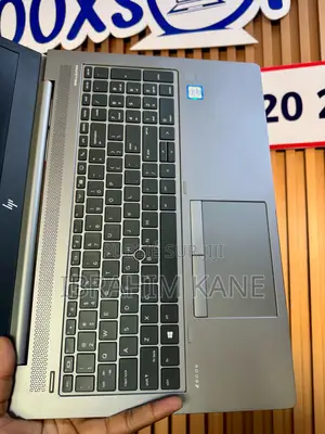 New Ordinateur Portable HP ZBook 15u G5 16GB Intel Core I5 SSD 512GB