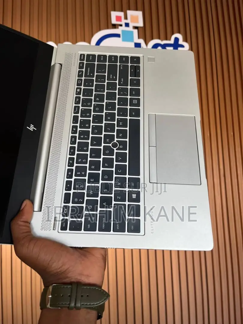 New Ordinateur Portable HP MT44 8GB AMD Ryzen 3 SSD 256GB