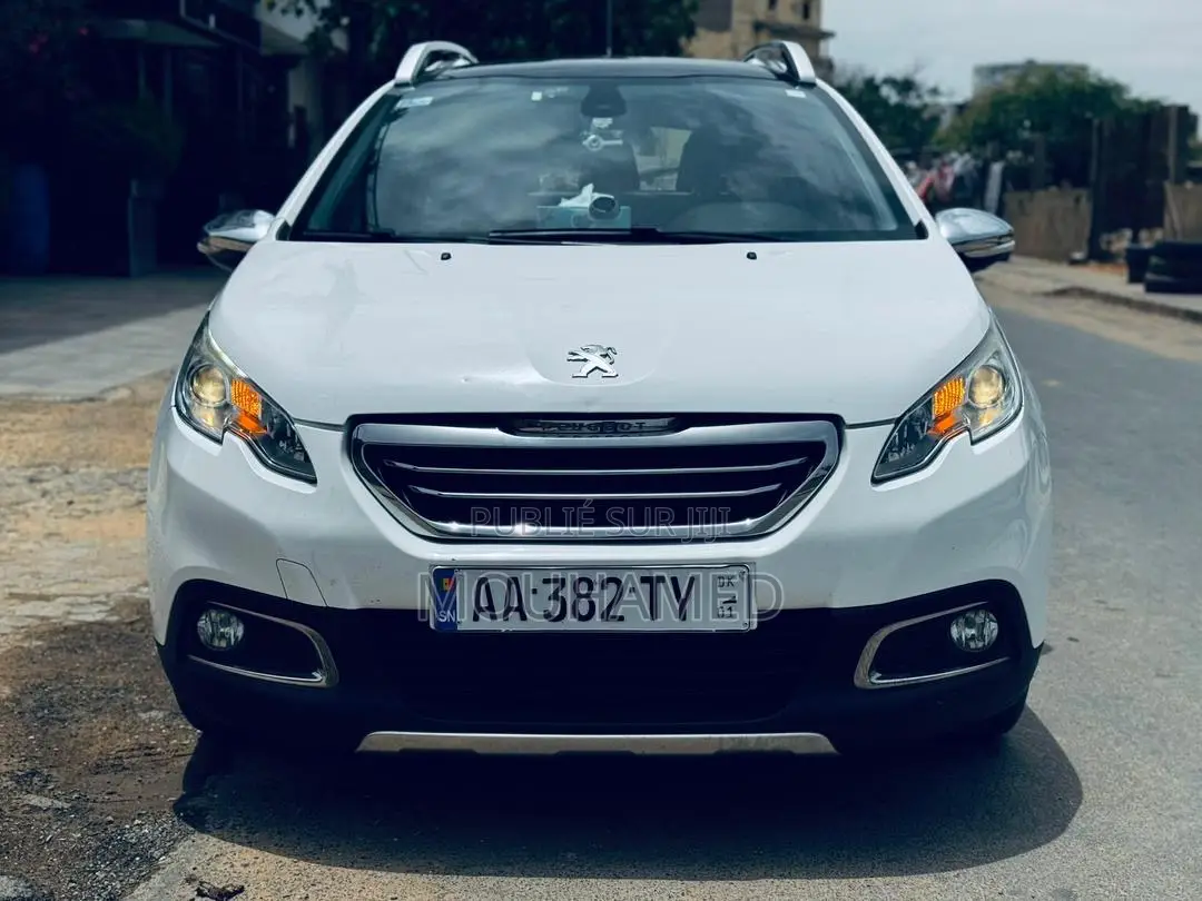 PEUGEOT 2008 1.6 BlueHD (120 Hp) 2017 Blanc