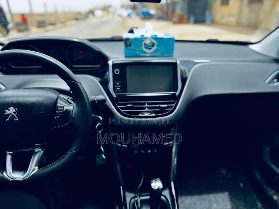 PEUGEOT 2008 1.6 BlueHD (120 Hp) 2017 Blanc