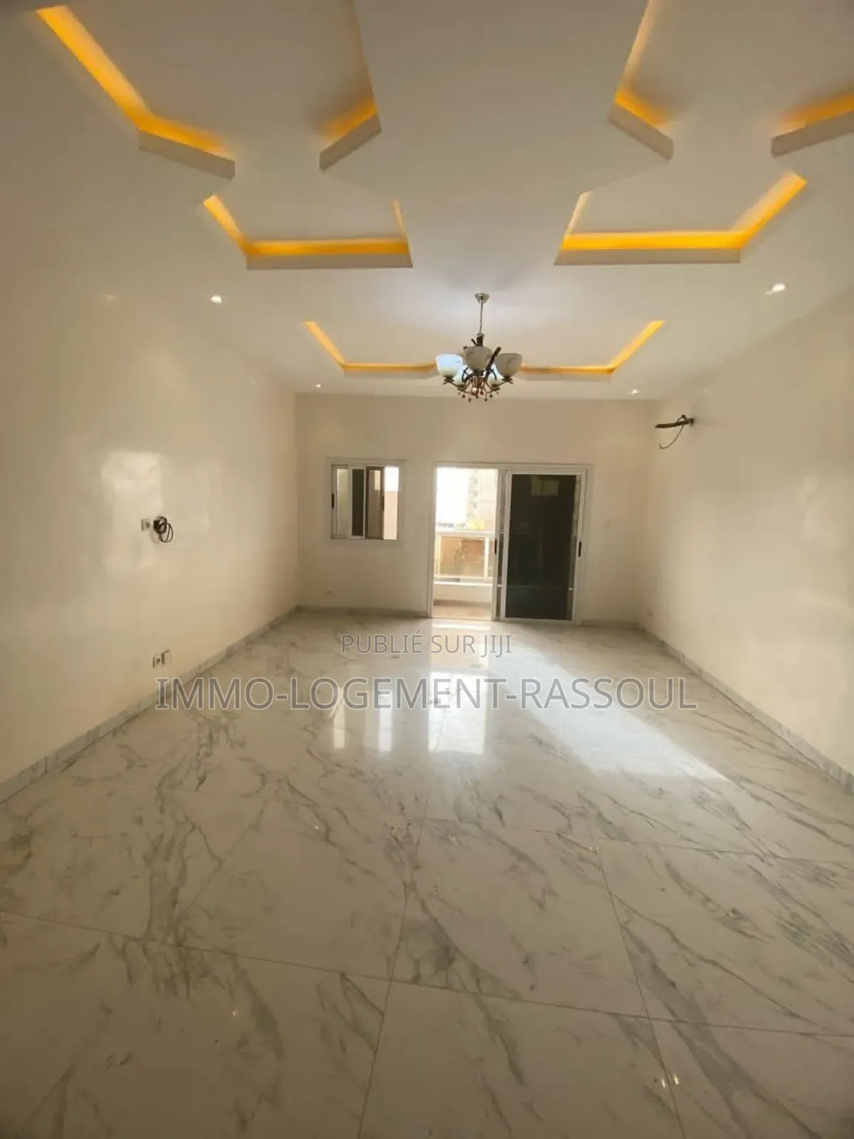 3chbre Appartement dans , Yoff à Louer