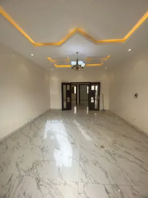 3chbre Appartement dans , Yoff à Louer