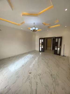 3chbre Appartement dans , Yoff à Louer