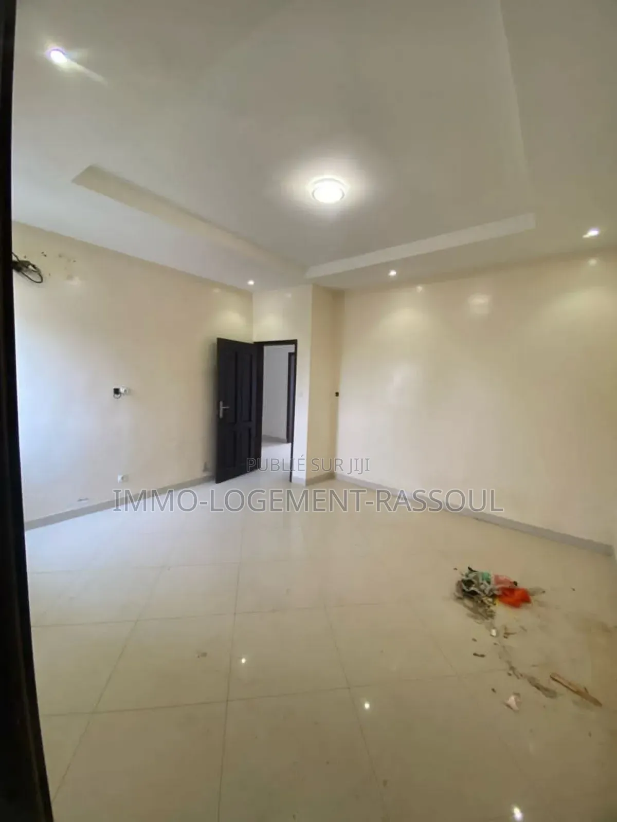 3chbre Appartement dans , Yoff à Louer