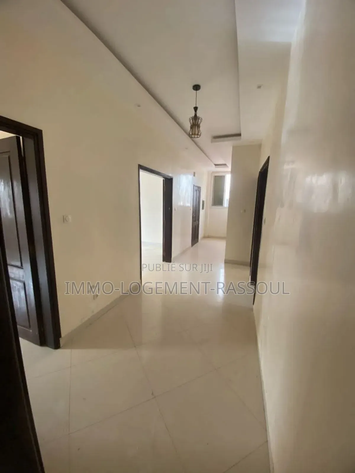 3chbre Appartement dans , Yoff à Louer