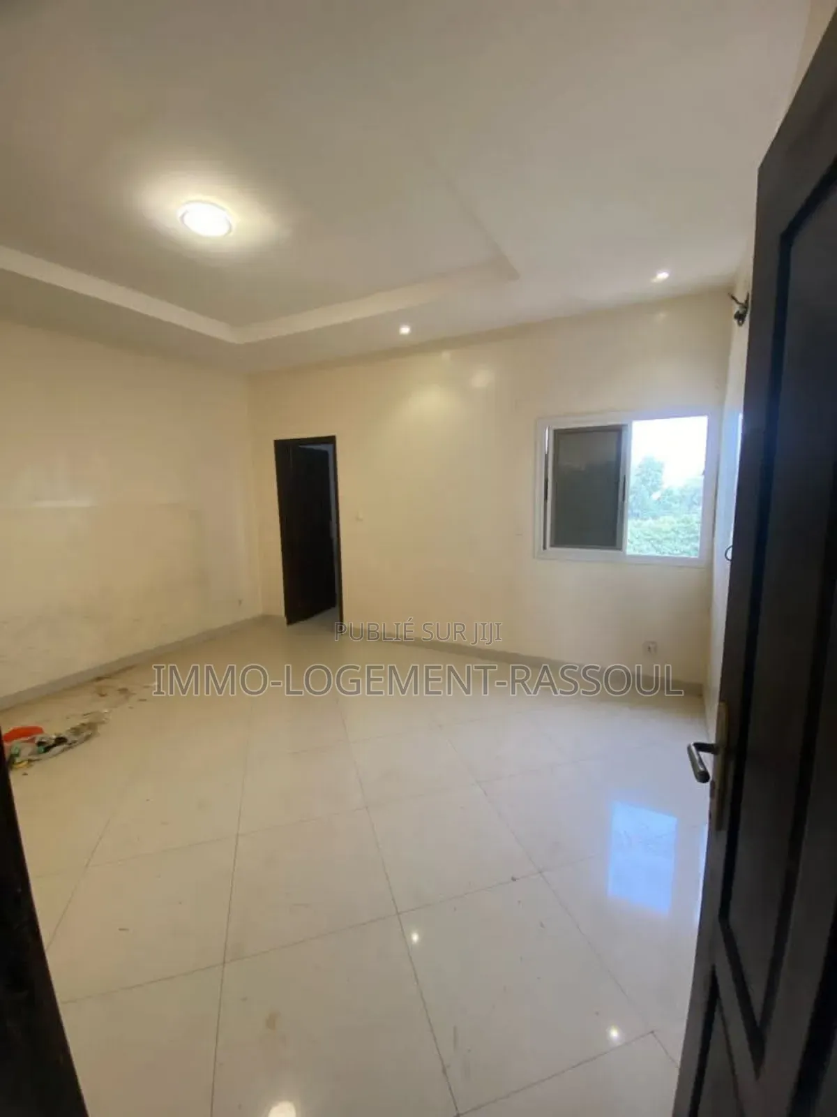 3chbre Appartement dans , Yoff à Louer