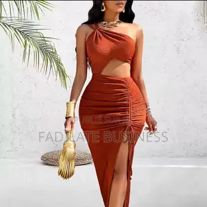 Des Robes De Soirée Et Autres Évènement