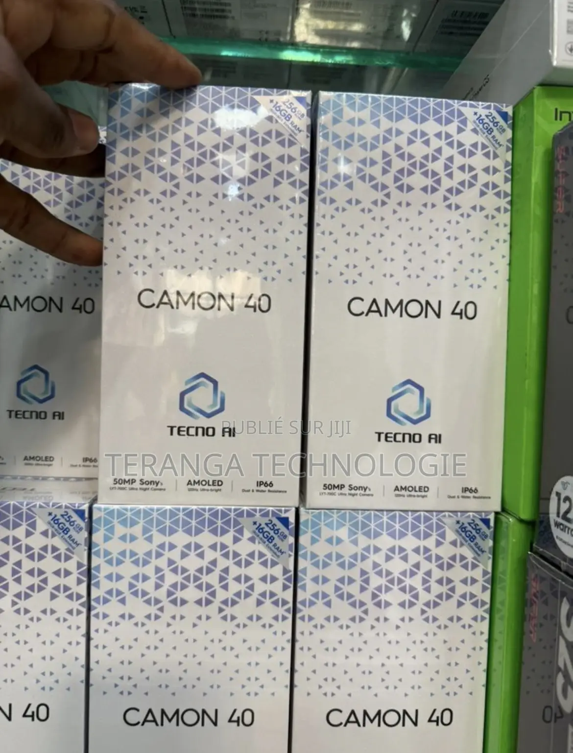 Neuf Tecno Camon 40 256 GB Vert
