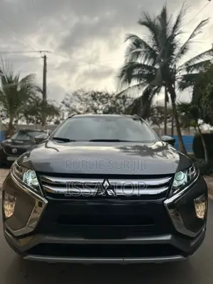 Photo - Mitsubishi Eclipse Cross 2019 Gris
