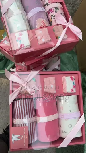 Photo - Lot Grenouilléres Et Chaussettes