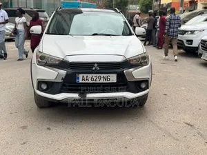 Photo - Mitsubishi RVR 2016 Blanc