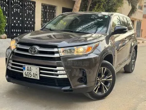 Photo - Toyota Highlander 2018 Gris