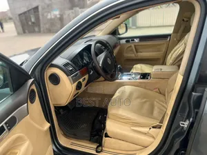 Volkswagen Touareg 2005 Gris
