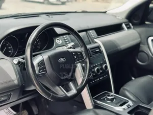 Land Rover Discovery Sport HSE LUX 2018 Noir