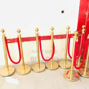 Location De Tapis Rouge Et Potelets Sur Dakar