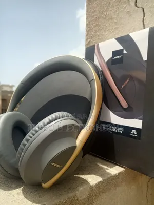 Photo - Bose 700 Casque Bluetooth Avec Sacoche De Protection