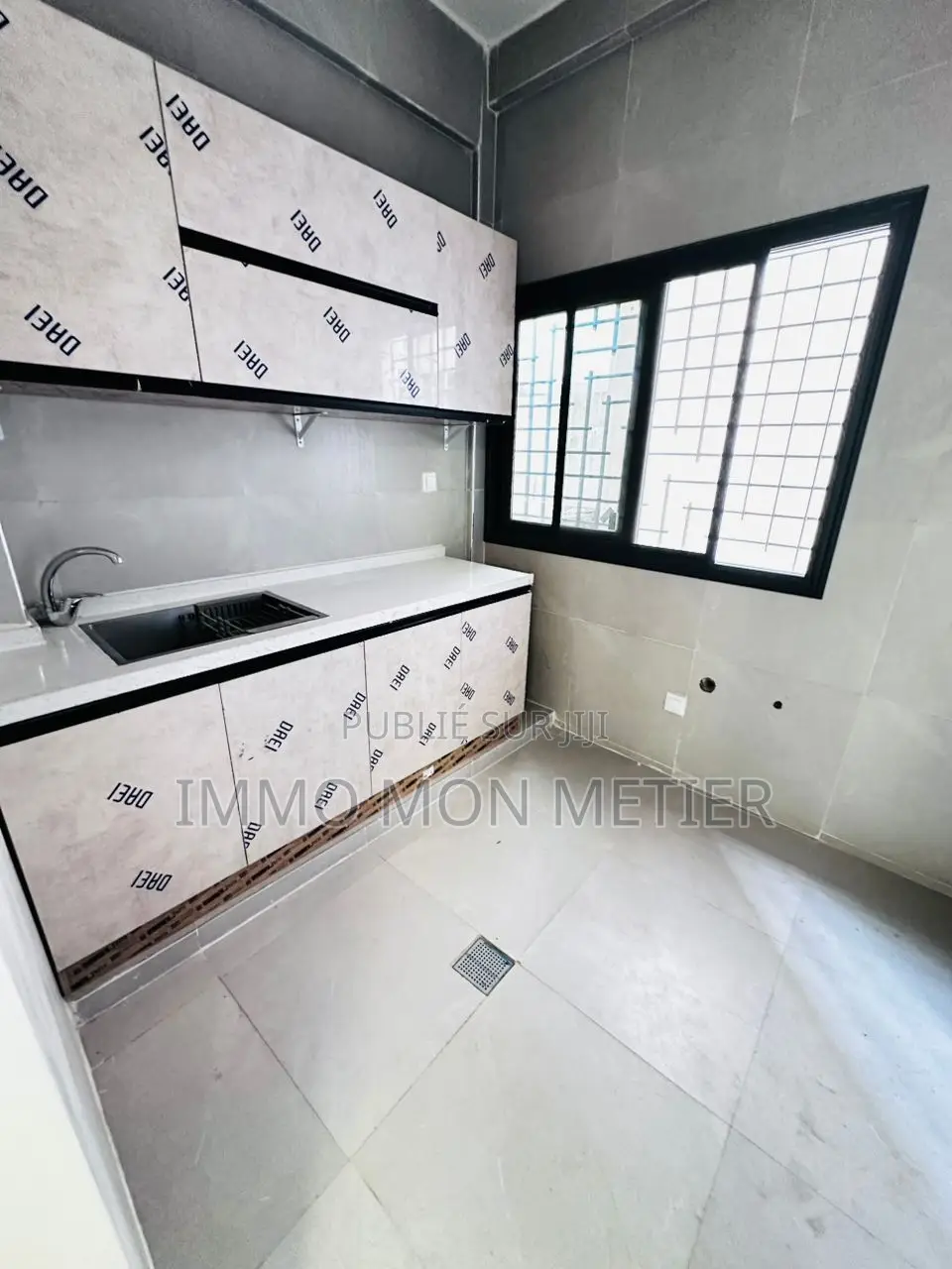 1chbre Studio dans Ouakam à Louer