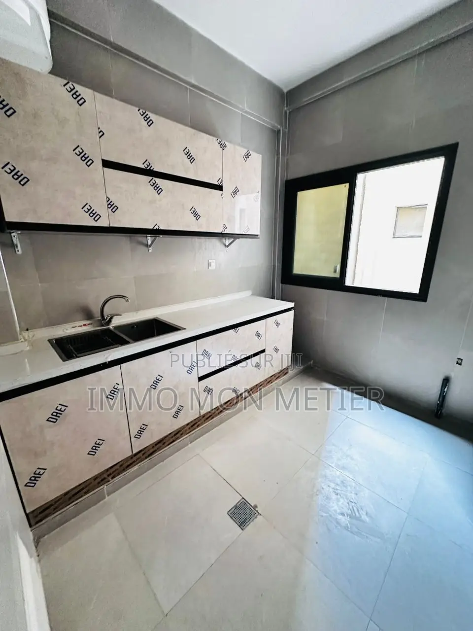 2chbre Appartement dans Ouakam à Louer