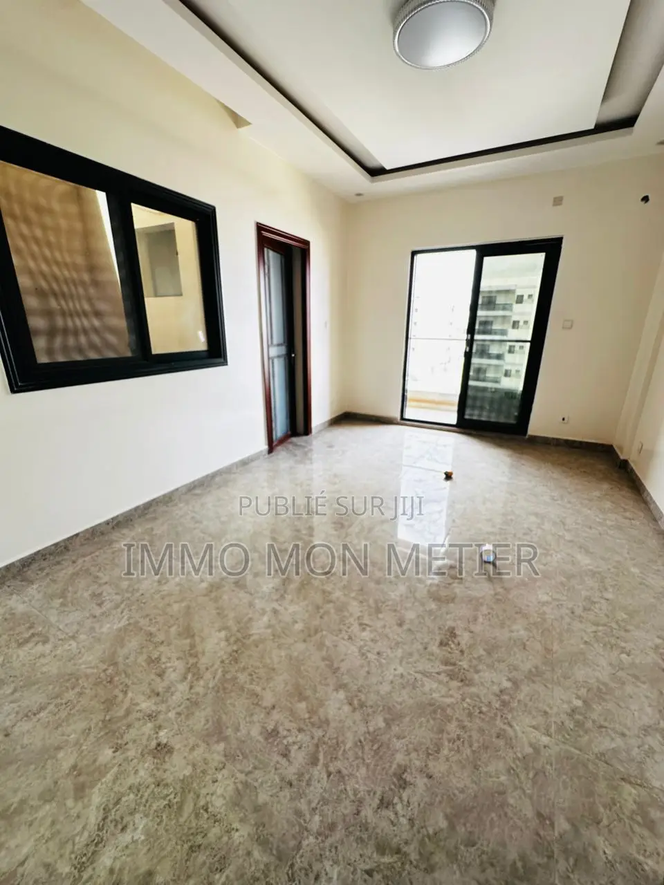 2chbre Appartement dans Ouakam à Louer